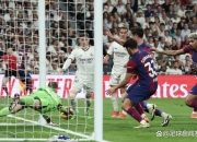 开云体育APP下载-争议判罚引发争议，球队主教练对裁判提出质疑的简单介绍