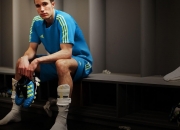 开云体育在线-黄蜂打穿开拓者，利拉德在东决关键战接管比赛，一场跨越时空的篮球狂想