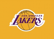 开云体育官方网站-跨界统治力，从足球铁闸到篮球主宰，防守艺术的巅峰演绎