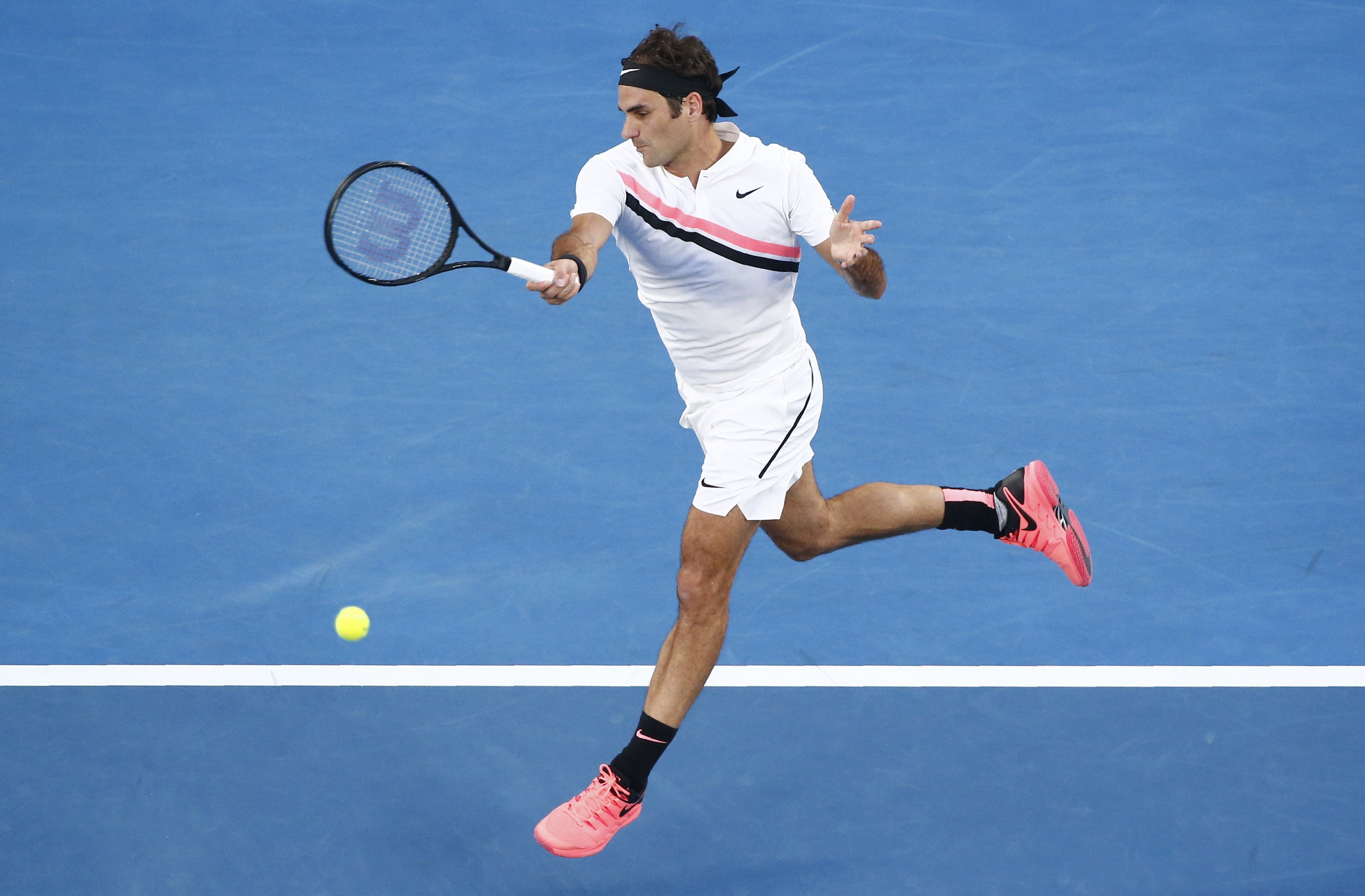 德国网球队爆冷意大利网球队，费德勒绝境逆转