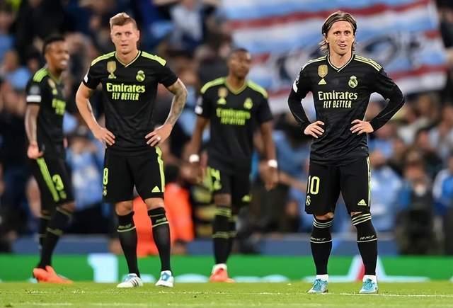 曼城翻盘乌拉圭,楚阿梅尼惊艳四座的简单介绍 曼城翻盘乌拉圭,楚阿梅尼惊艳四座的简单介绍