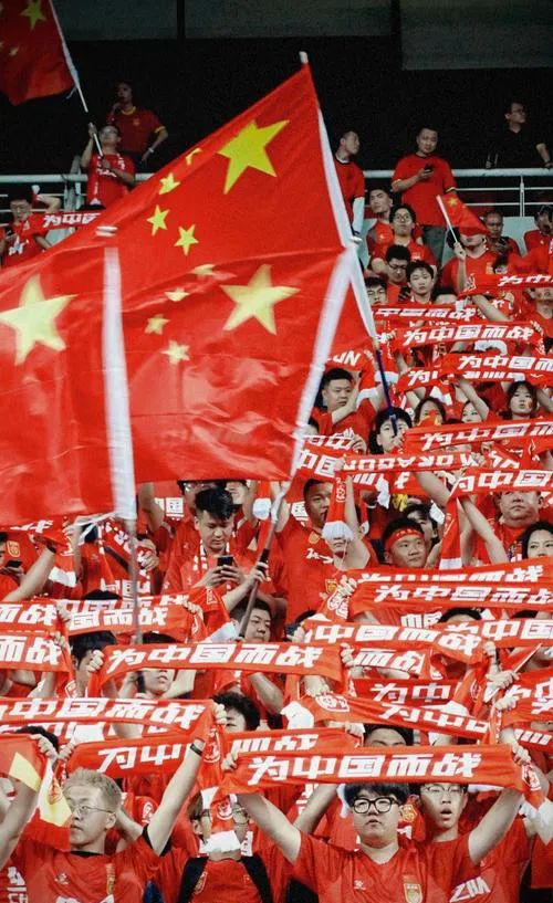 国家队在国际比赛中取得胜利 国家队在国际比赛中取得胜利