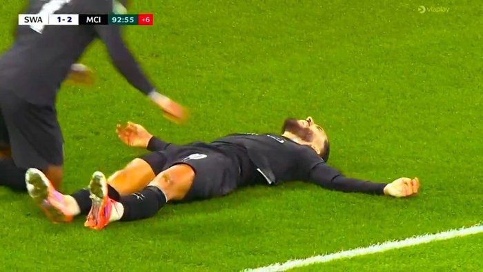 巴黎遭遇曼城逆转,惨失晋级 巴黎遭遇曼城逆转,惨失晋级