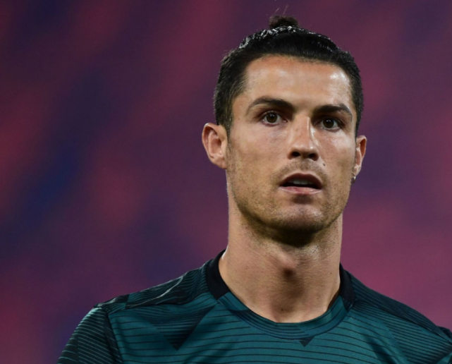 罗马客场逆转博洛尼亚,斩获关键三分 罗马客场逆转博洛尼亚,斩获关键三分