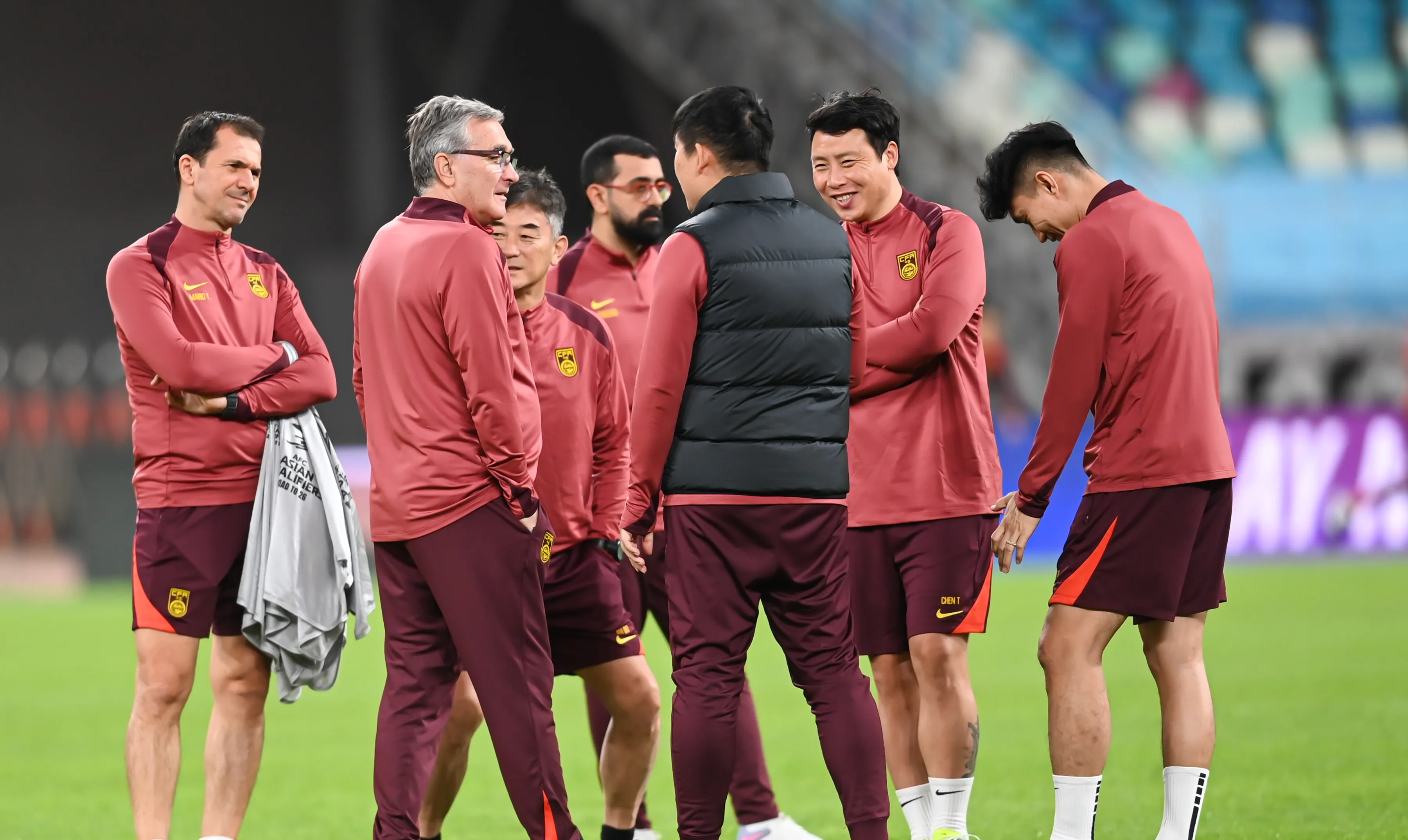 足球赛事中球员们的出彩表现备受关注 足球赛事中球员们的出彩表现备受关注