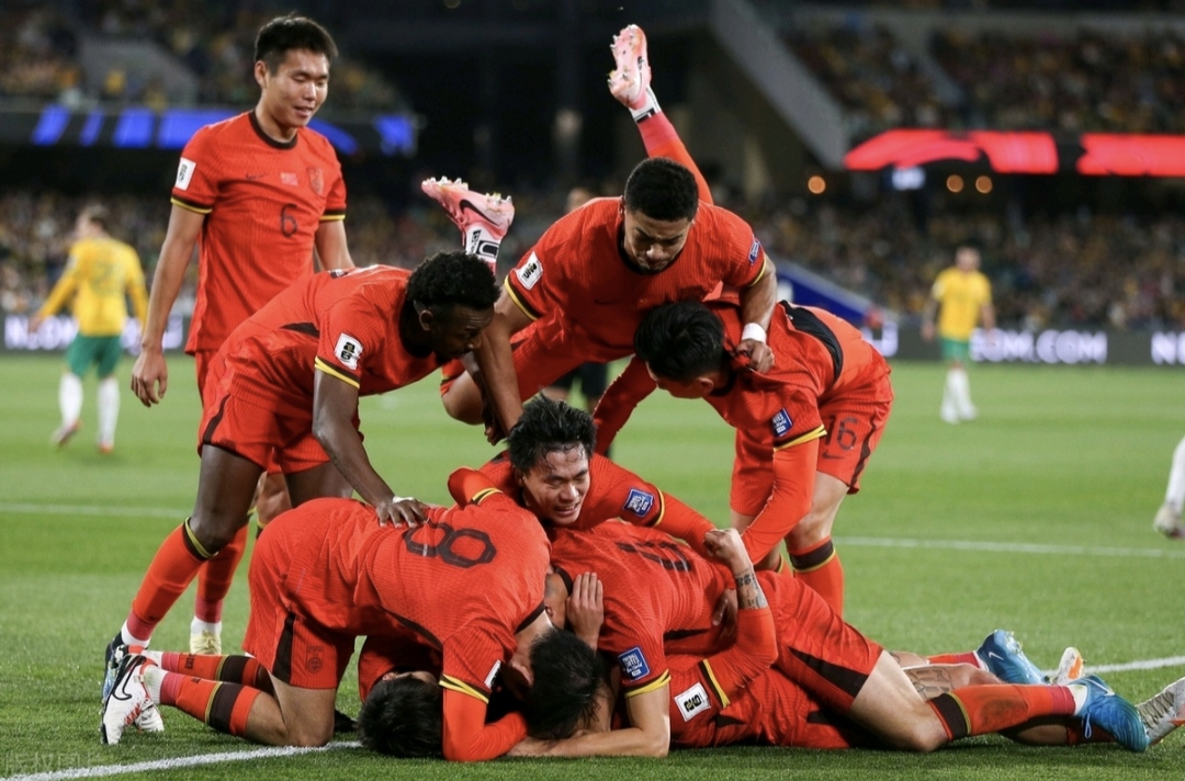 激烈角逐,国际足球比赛令人期待 激烈角逐,国际足球比赛令人期待