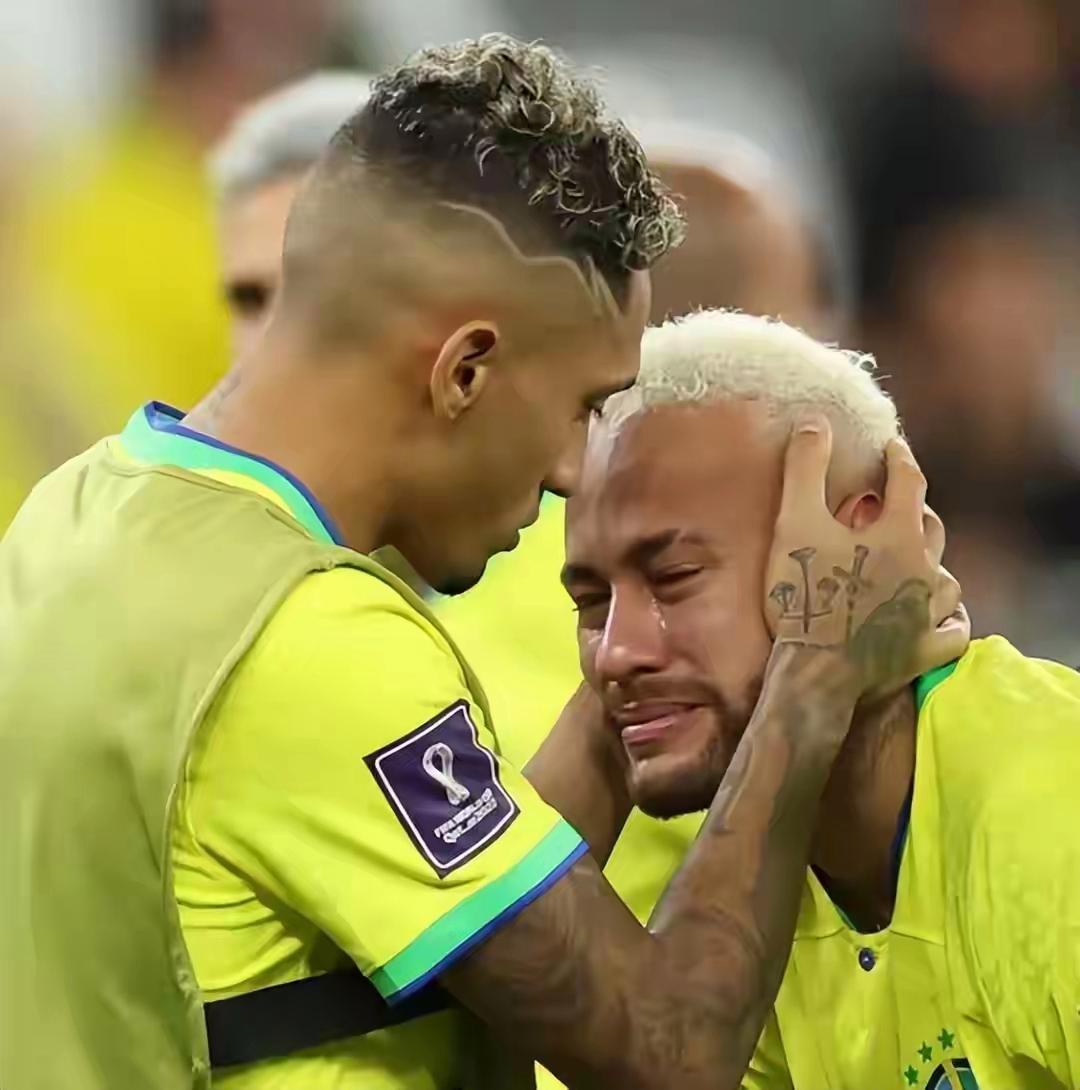 巴西运动员身手不凡，轻易战胜对手