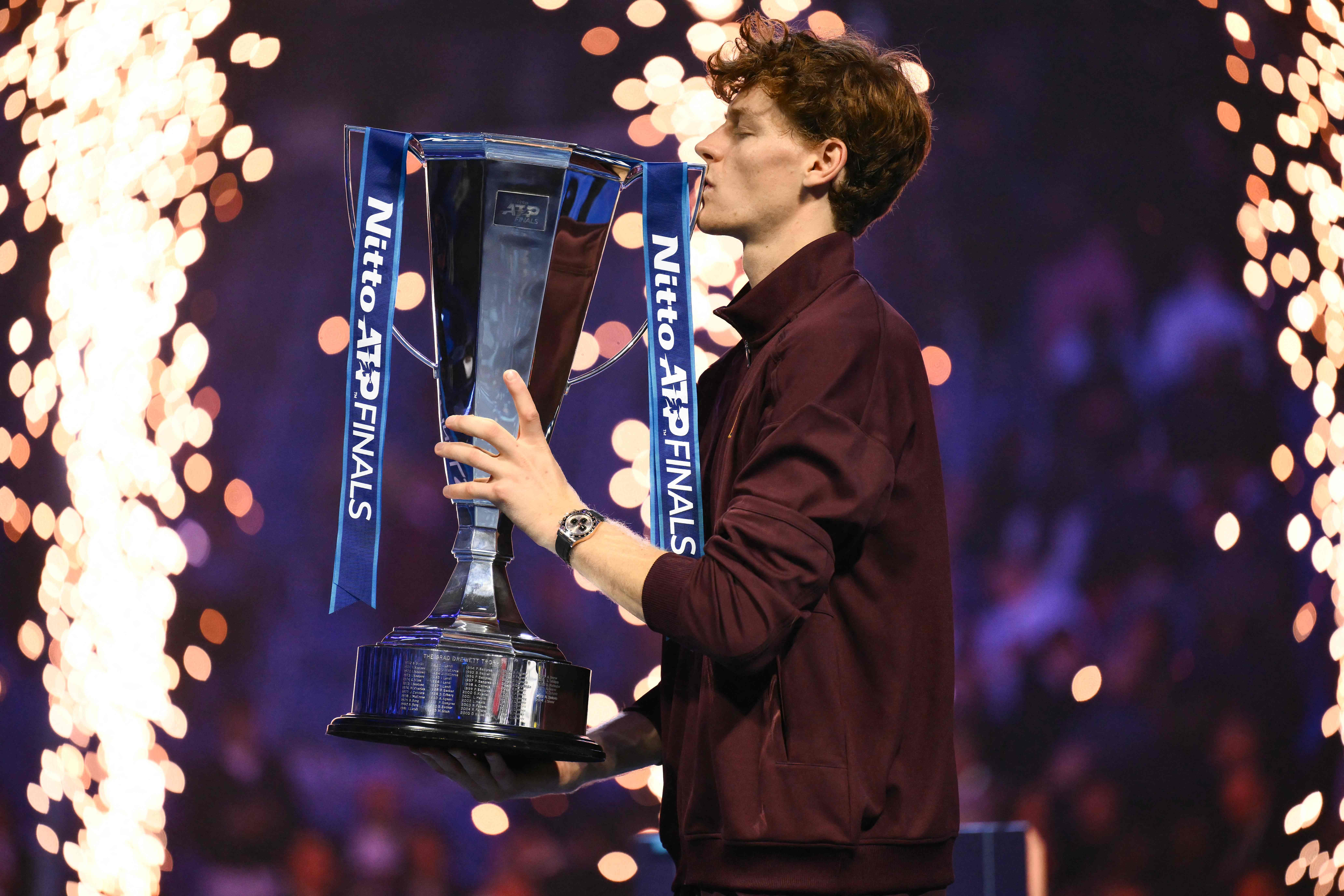 美网轻取ATP总决赛,辛纳扛起全队 美网轻取ATP总决赛,辛纳扛起全队