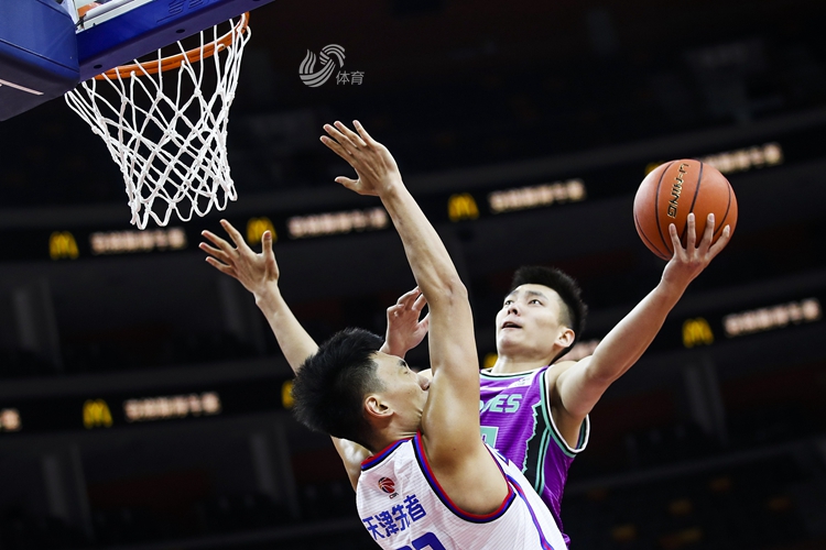 意大利男篮鏖战日本男篮,米尔萨普一己之力扛起全队的简单介绍 意大利男篮鏖战日本男篮,米尔萨普一己之力扛起全队的简单介绍