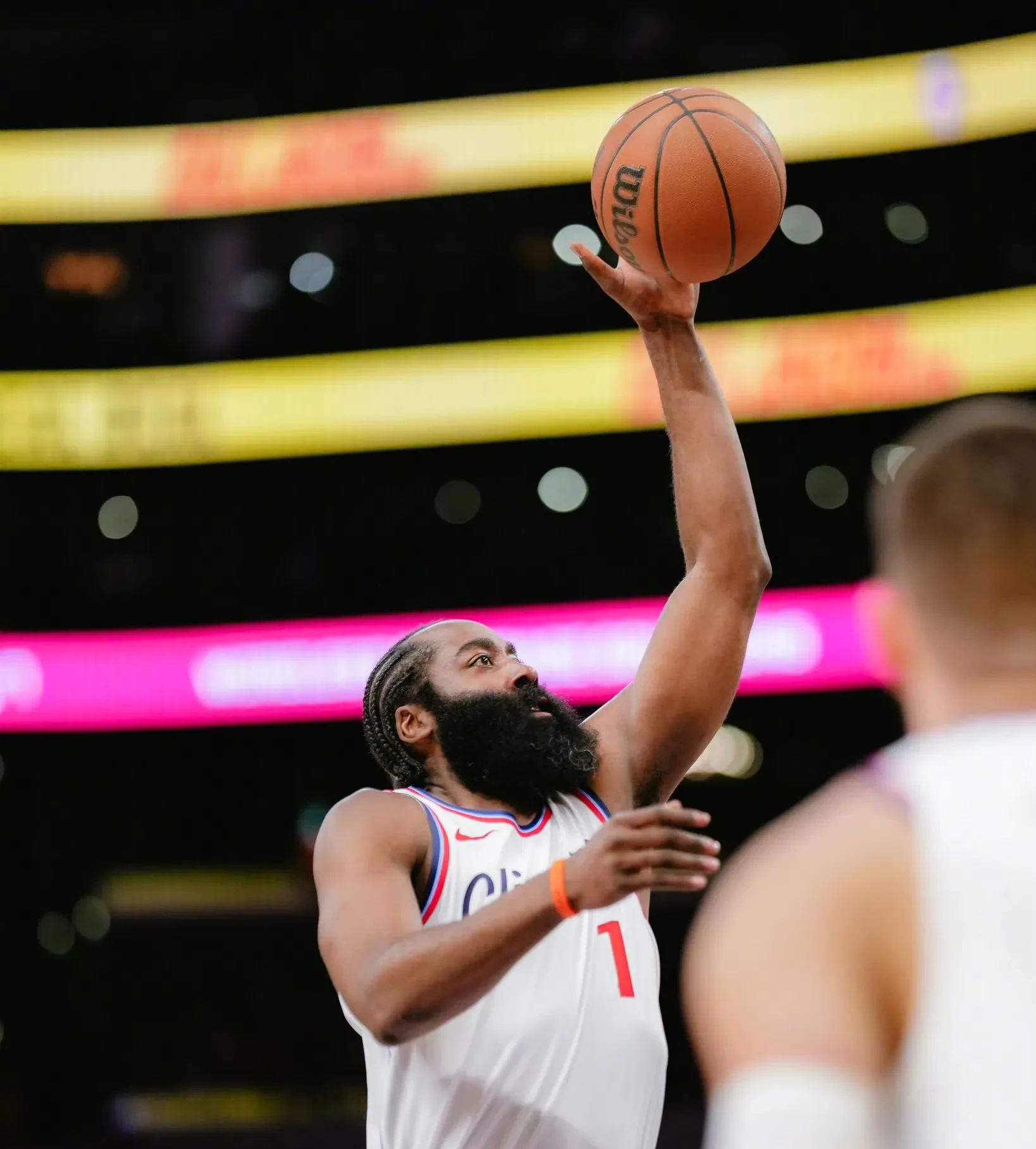 勇士横扫国王,哈登高光表现的简单介绍 勇士横扫国王,哈登高光表现的简单介绍