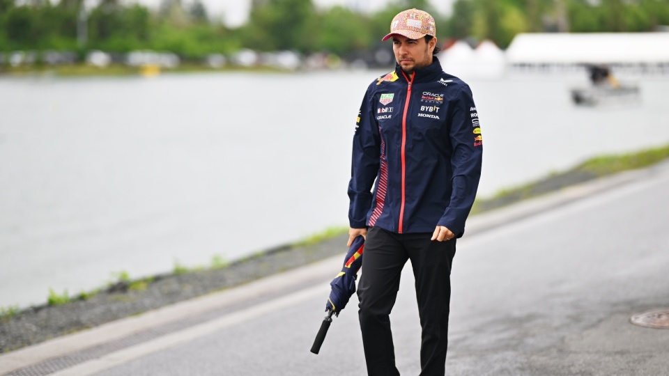 关于阿斯顿马丁完胜哈斯车队,佩雷兹状态火热的信息 关于阿斯顿马丁完胜哈斯车队,佩雷兹状态火热的信息