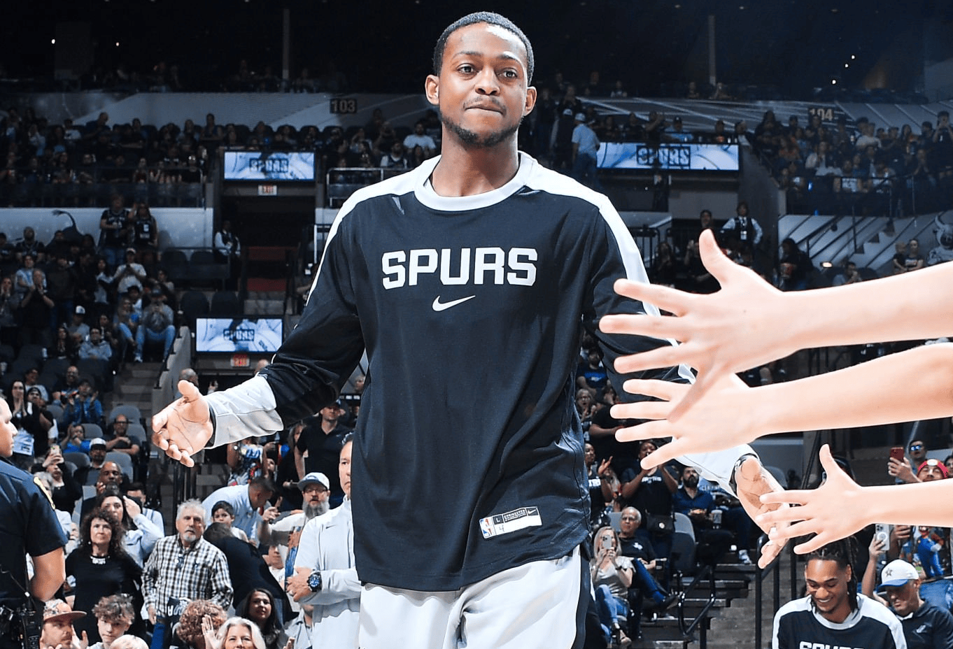 篮网B队力克勇士B队，福克斯高光表现的简单介绍