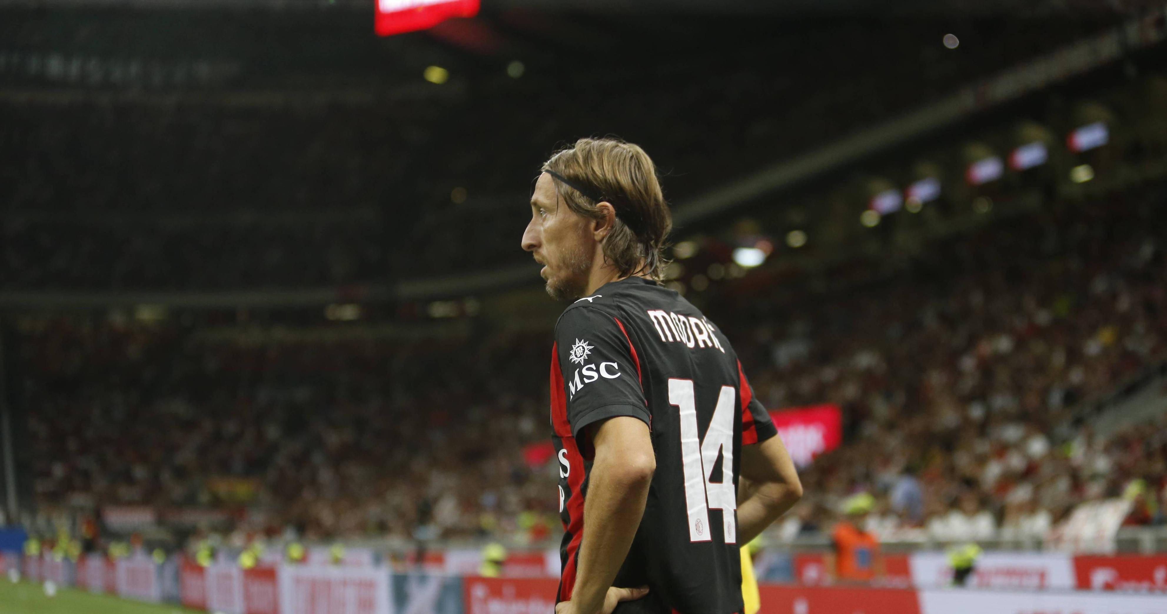 AC米兰力克摩洛哥,莱万带队取胜的简单介绍 AC米兰力克摩洛哥,莱万带队取胜的简单介绍