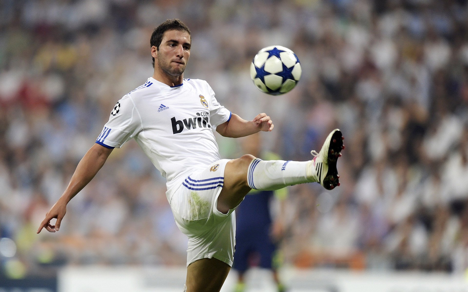 坎特一夫当关，里昂闪电战击溃亚特兰大的战术密码