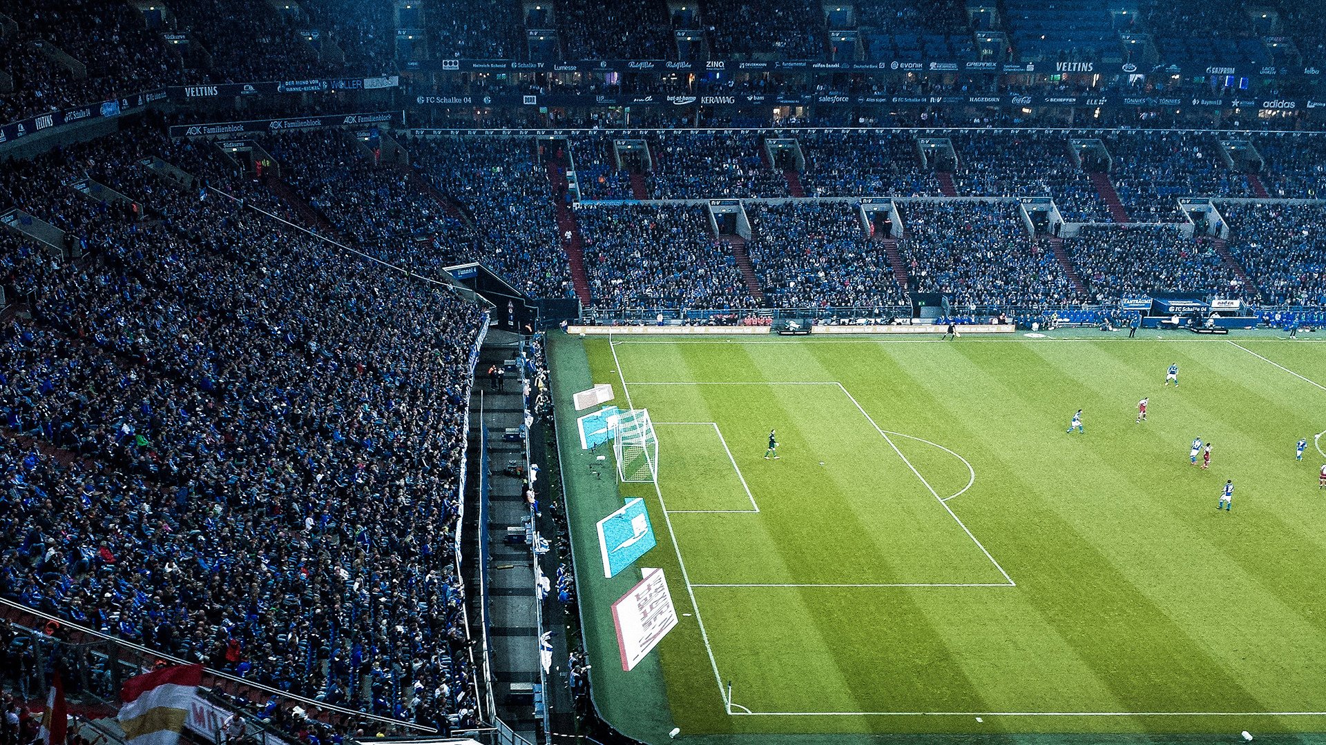 巴黎对阵法国，阿圭罗在焦点战中证明自己，谁才是真正的蓝？